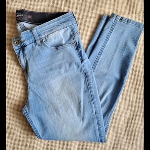 Torrid Bombshell Skinny Jeans size 16 Regular Light wash Blue